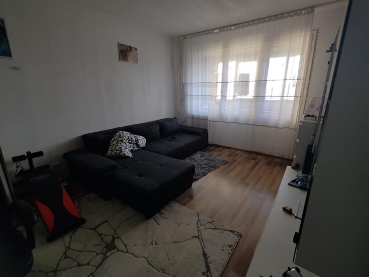 Apartament 2 camere vedere Mega Mall