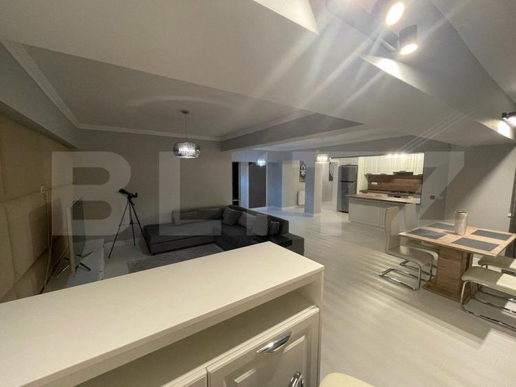 Apartament 3 camere, 120 mp, Calea Bucuresti, zona Universitate