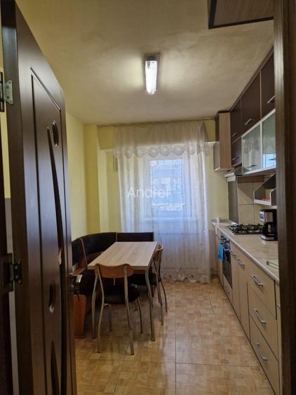 De închiriat – Apartament cu 2 camere decomandat | Zona Promenada Mall, Craiova - 2