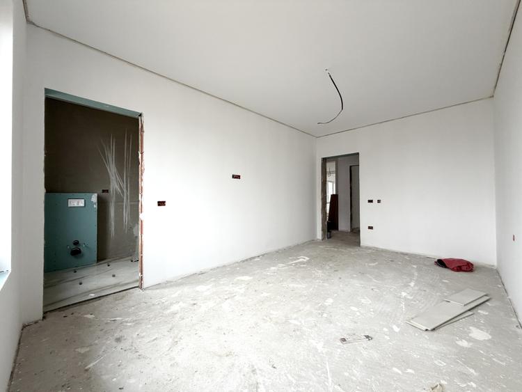 Duplex 3 camere, 88 mp utili, 366 mp teren - Urseni