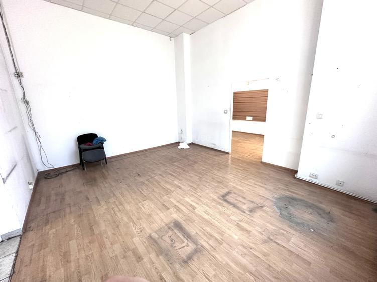 Spatiu comercial stradal cu 2 intrari ~ 164 mp ~ bld Mircea Voda - 12