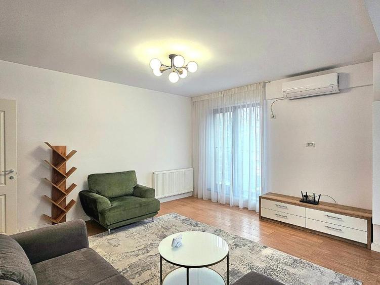 Inchiriere 2 camere decomandate cu centrală proprie, AC – metrou Laminorului