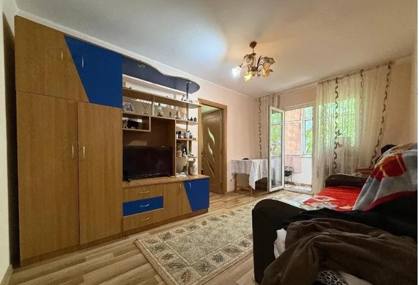 Apartament 2 camere semidecomandat, zona KM 4-5
