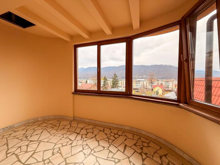 Vila excepțională într-o zona liniștită