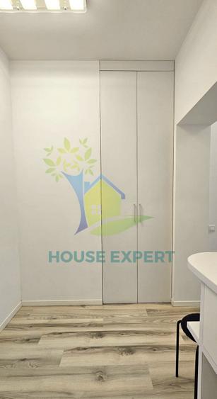 Apartament deosebit, curte 60 mp, terasa 15 mp, loc de parcare, Laguna Residence