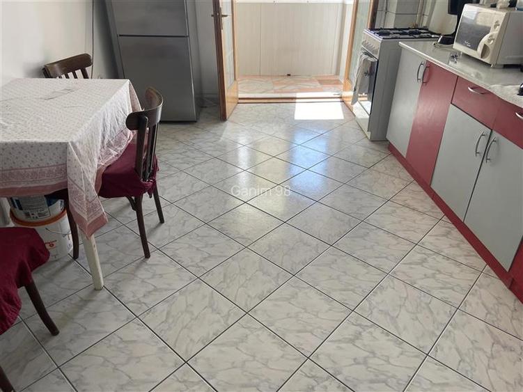 Apartament 4 camere  in Focsani , 98 mp , zona ultracentrala  - Teatrul Municipa - 17