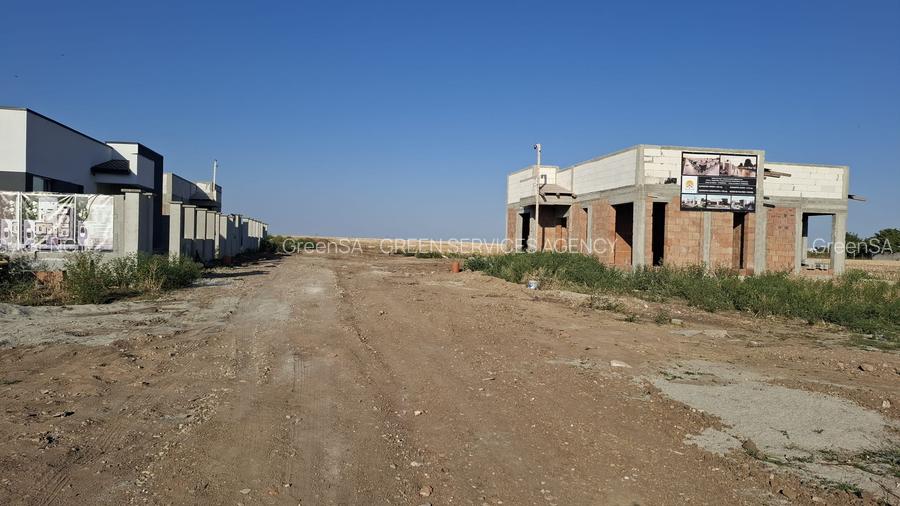Ciutaci - Salciei, 800 mp, deschidere 40 m, drum 11 m, langa vile in constructie - 39