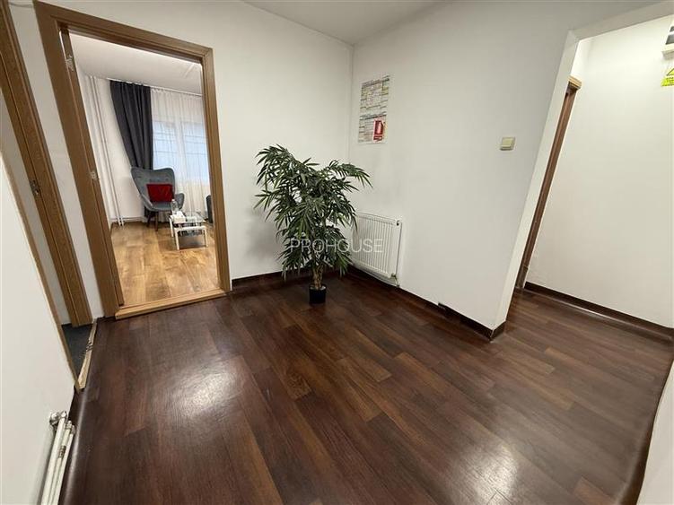 Orizont - stradal - Spatiu comercial - intrare separata - 9