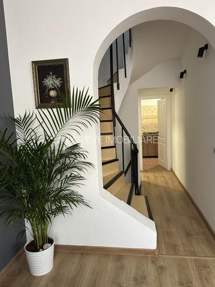 Eleganță și Versatilitate în Inima Zonei Eminescu Vilă Interbelică cu gradina - 3