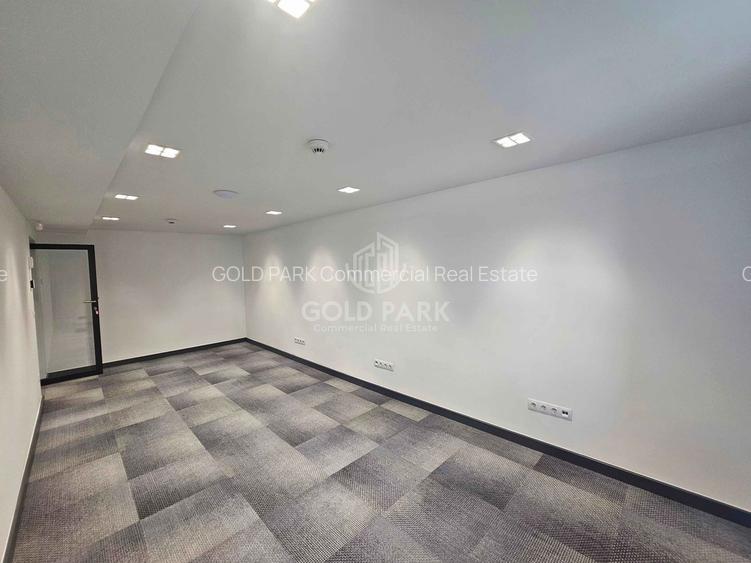 Cladire de Birouri - Zona Centrala - Terase / Locuri de Parcare - 44