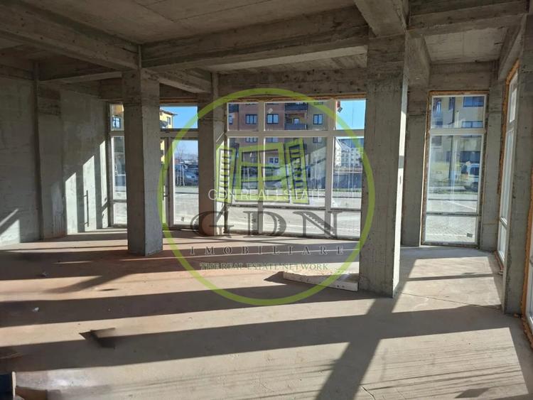 Spațiu comercial 100 mp – Șelimbăr, vad excelent, parcare - 3