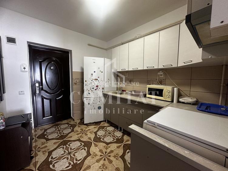 Apartament la etaj intermediar | 2 camere | Zona Str Teilor - 7