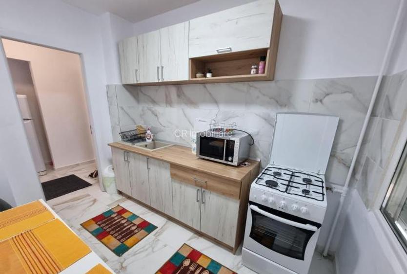 Apartament 2 camere metrou 1 Decembrie - 5