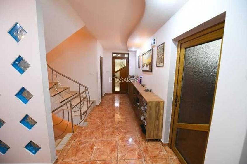 BRASADAS vinde casa 5 cam teren 743mp. 2009 Mamaia Nord. - 4