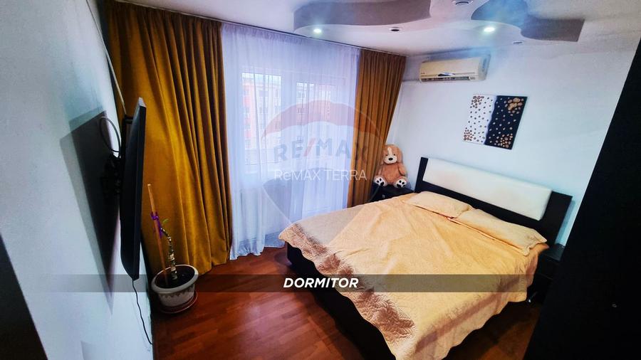 Strada Moldovei, Apartament cu 3 camere plus boxa de vanzare - 8