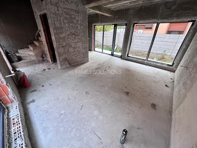 Ocazie! Case P+1+Pod. 4 cam. Util 100mp. Teren 200mp. Complex inchis - 3