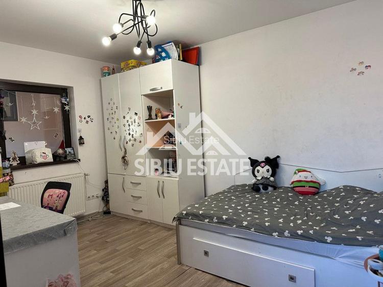 Casa tip duplex 5 camere 350 mp teren terasa cu zona gratar si pivnita - 10