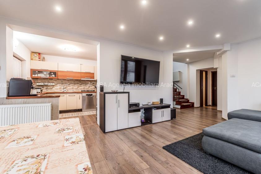 REZERVAT! Vilă modernă 4 camere Zimandcuz Arad - 2