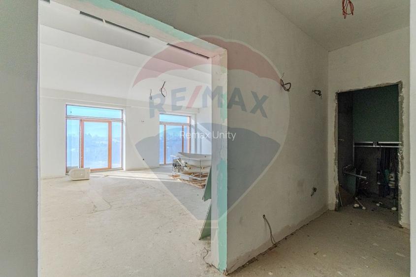Activ Hotelier SubEvaluat | 18.000 mp construiti | 3 ha teren | BRASOV - 57