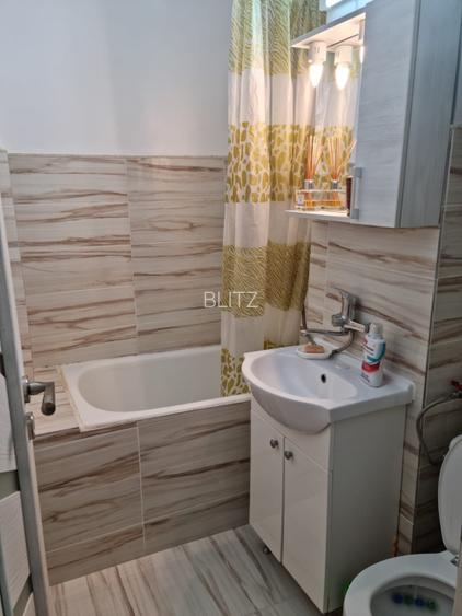 Garsoniera semidecomandata, etaj 1/4,Podul Electro, zona Lapus. - 7