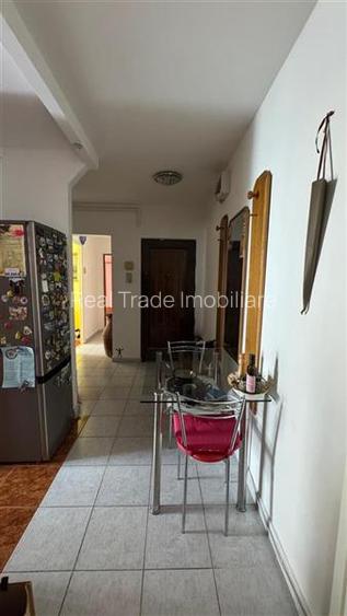 Apartament 3 camere decomandat etajul 1 Astra - 11