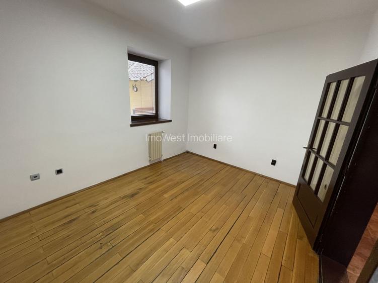 Circumvalatiunii | Casa individuala | 6 camere | Garaj - 18