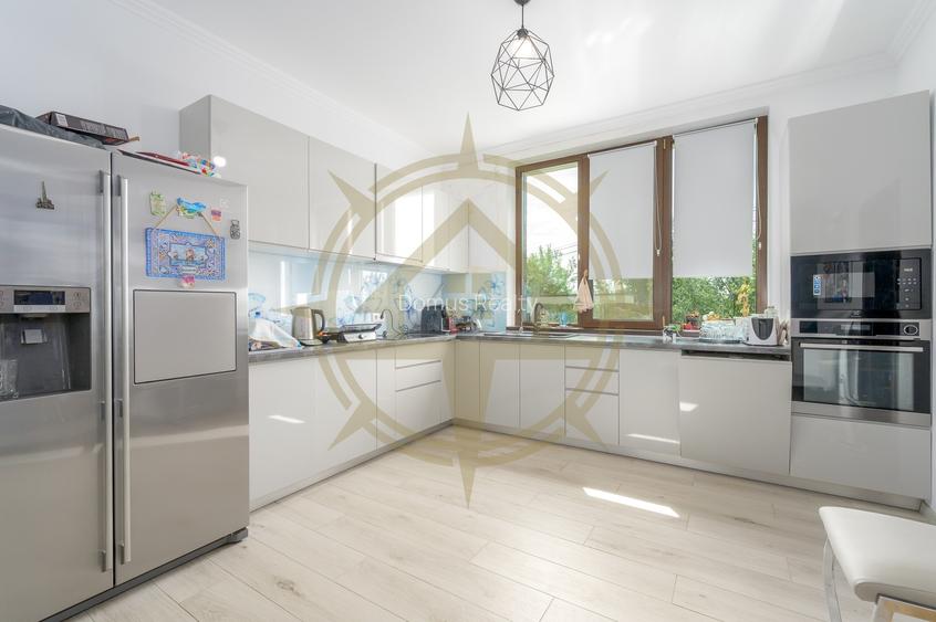 Comision 0 Vila Pasiva | Panouri Fotovoltaice | Vedere Lac Balotesti - 10