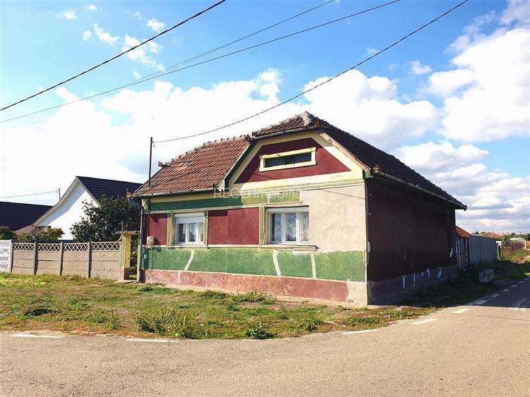 Casa cu teren in Cefa cu dublu front stradal - 8