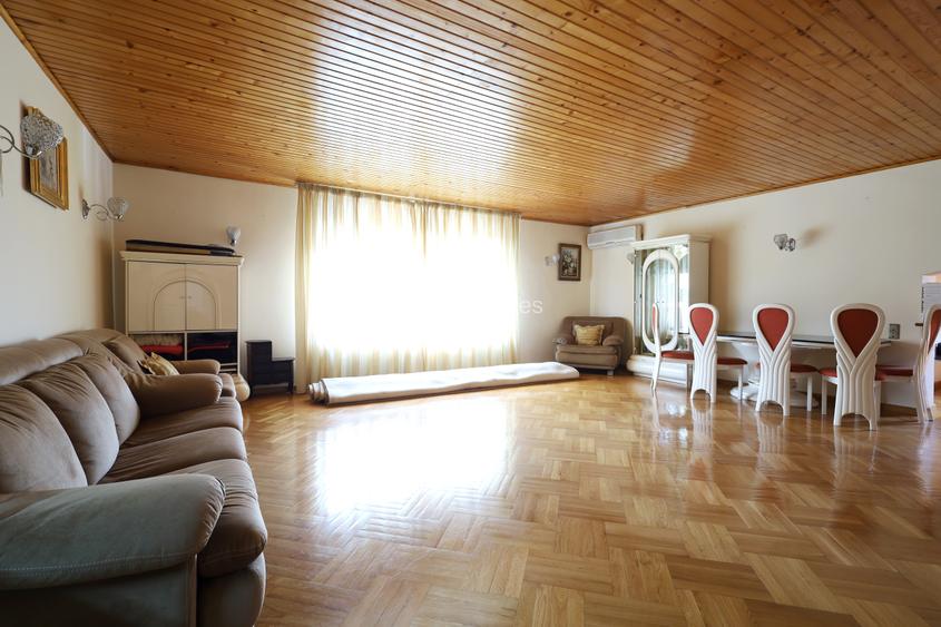 Parcul Carol - Metrou 8 minute, vilă impresionantă 700 mp și teren de 720 mp - 15