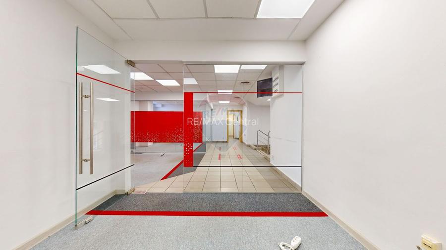 Oportunitate premium Inchiriere spațiu comercial în Piața Astra Brasov - 18