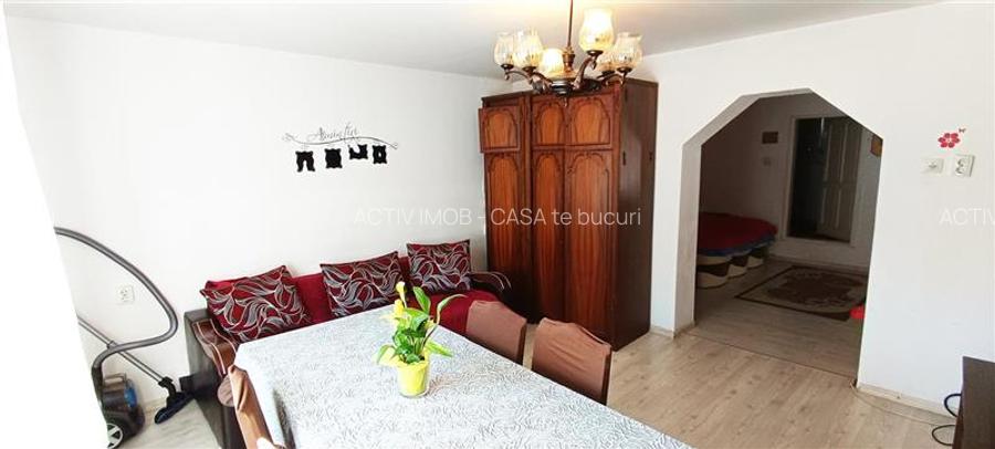 MOLDOVA NOUA, zona centrala, Casa 4 camere, 2 bai si garaj - 4