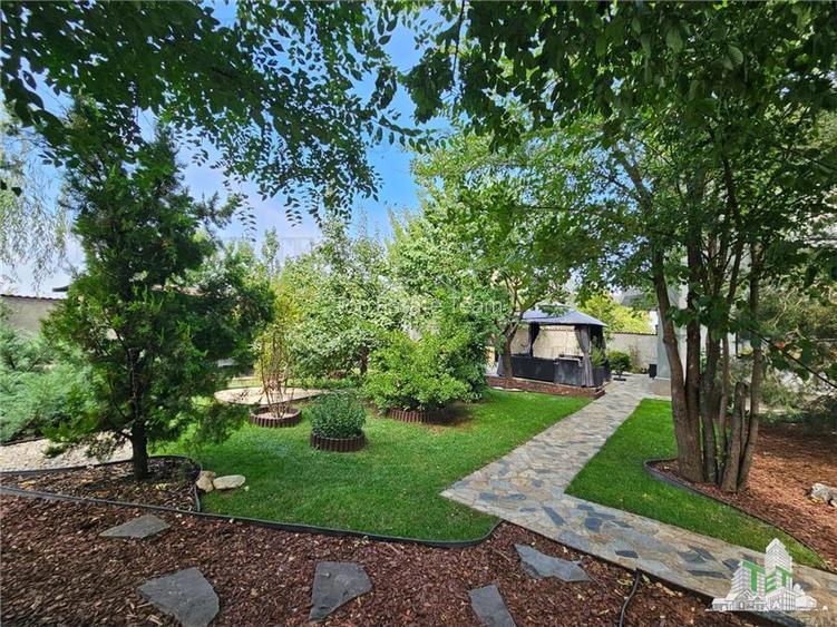 Vila superba, cu piscina, 970mp teren, D+P+E+M, gradina amenajata+pomi fructifer - 23