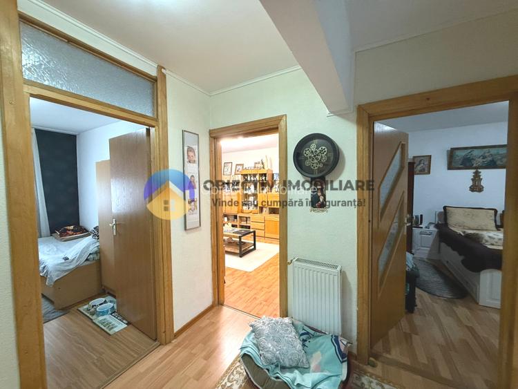 Apartament 3 camere de vânzare – zona centrala – Etaj 1 - 6