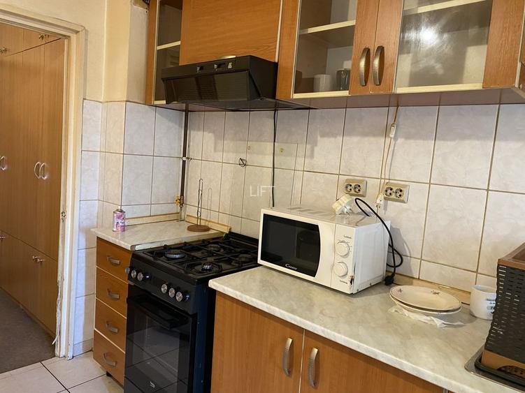 Apartament 2 camere, decomandat-zona Racadau - 3