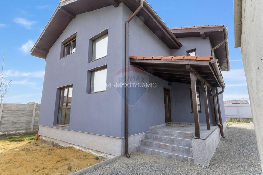 Casă noua finisata complet 150 mpu de vanzare in Livada,Arad - 2