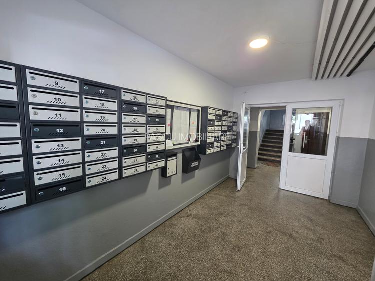 BRANCOVEANU, str. Giovanni Boccaccio, apropiere metrou, bloc reabilitat, 16 mpu - 7