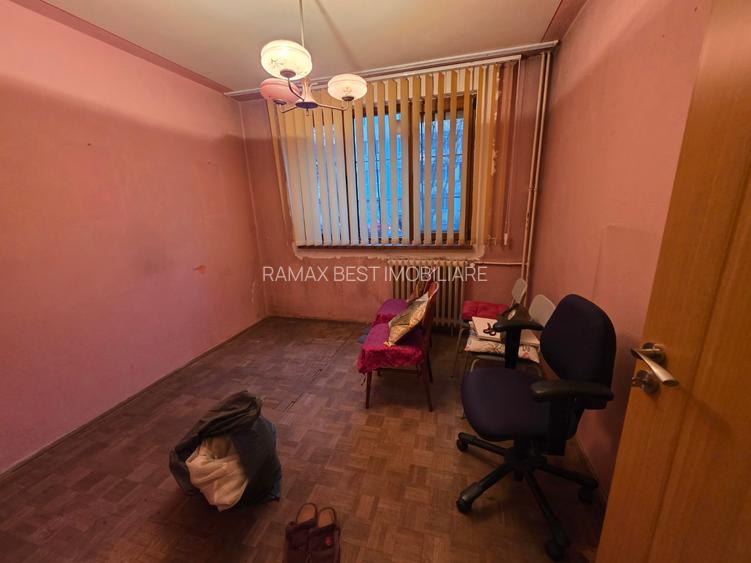 1 Decembrie 1918, 10 minute metrou, Auchan, chiar pe Onisifor Ghibu - 15