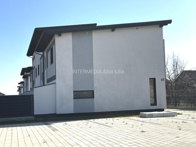 Vila Insiruita Noua la Cheie P+1 Finisata Incalzire pard Balcon Parcare Curte - 2