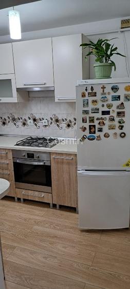 Inchiriez apartament 2 camere cetate bulevard  - 5