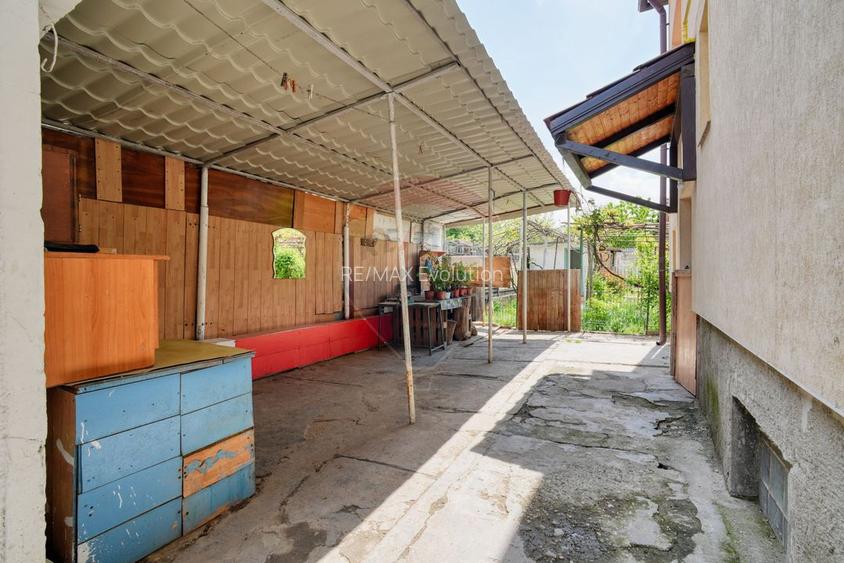 Casă / Vilă cu 6 camere de vânzare în zona Bartolomeu - 39