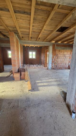 Casa in rosu - Paulesti, str. Andrei Muresanu - 6