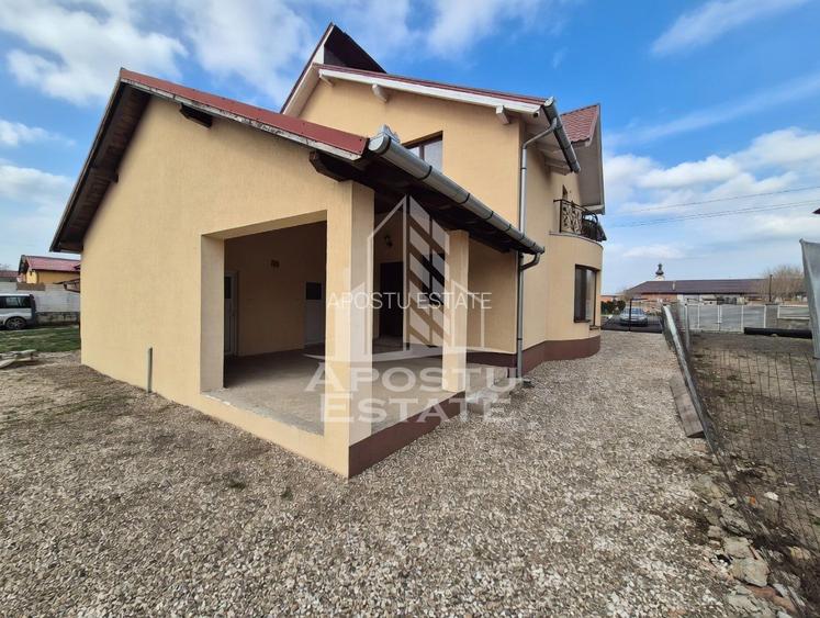 Casă spațioasă 320 mp, teren 1207 mp, central în Pesac - 17