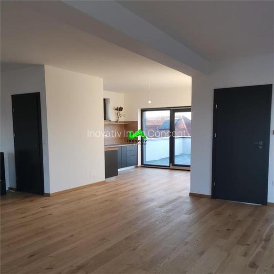 Casa individuala de vanzare 7 camere Sibiu Selimbar - 12