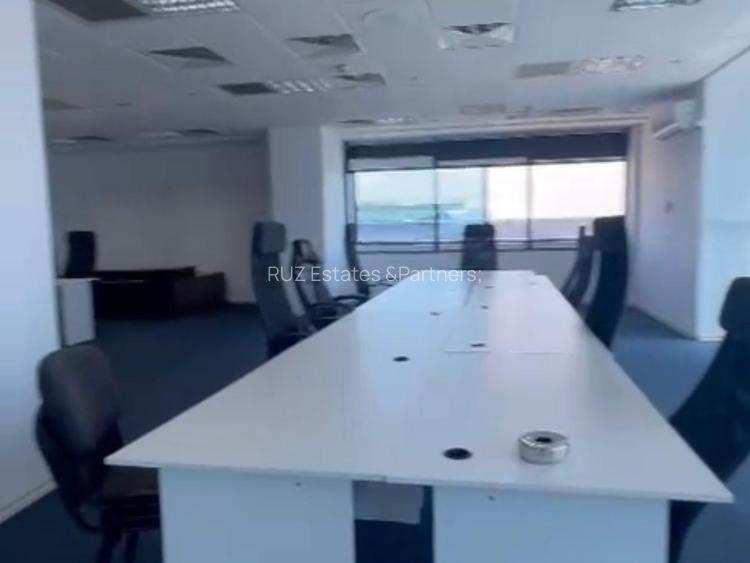 Spațiu birou  | 328 mp | Terasă Privată | Parcare disponibilă | Zona Pipera - 4