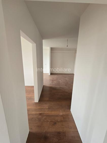 Apartament cu 3 camere Open Space - 2