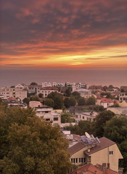 Aartament unic / localizat  ultracentral / renovat complet / vedere panoramica - 2