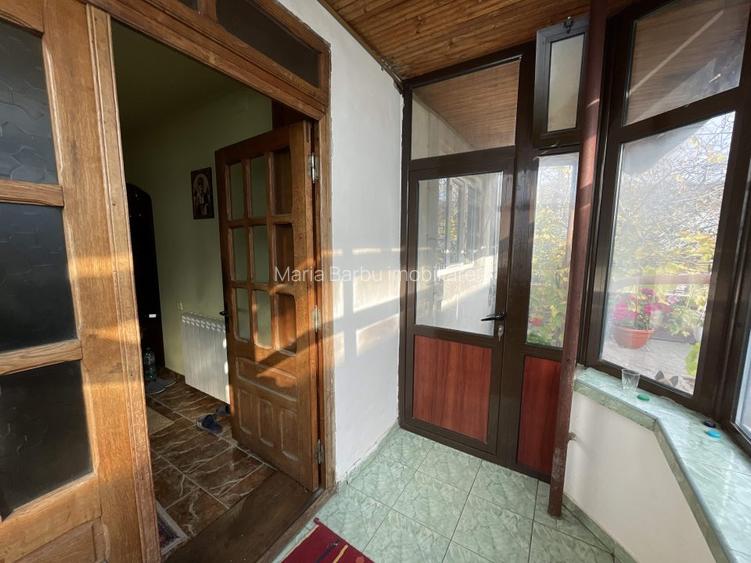 Vila D+P+1E,10 cam,pretabila activitati economice sau birouri,T- 820 mp or.jos - 4