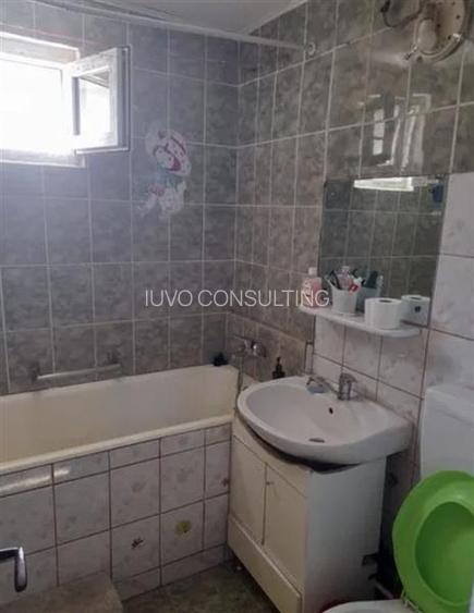 Vanzare Apartament 3 Camere Decomandat Berceni - 4