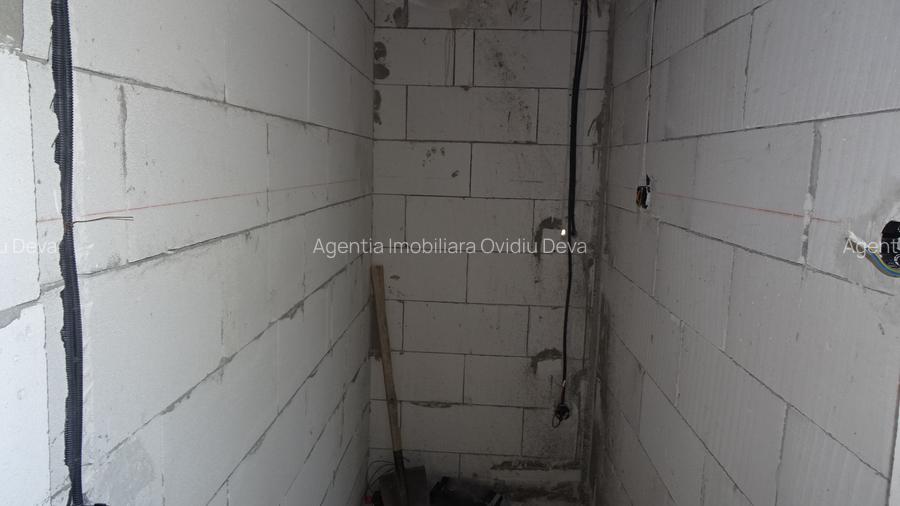 Vand casa in duplex in Deva, semifinisata, zona Garii (peste linia ferata), P+E - 9
