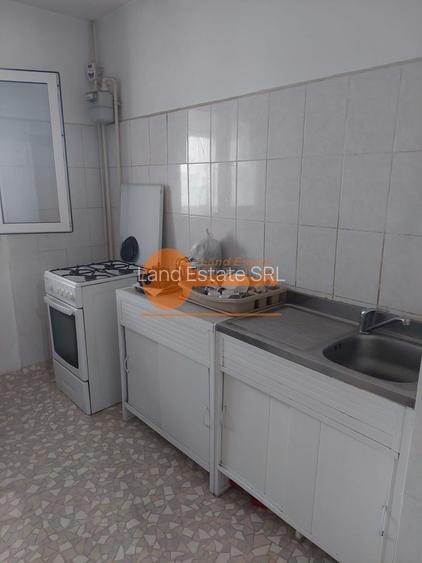 Apartament cu 3 camere in zona Rahova - 6